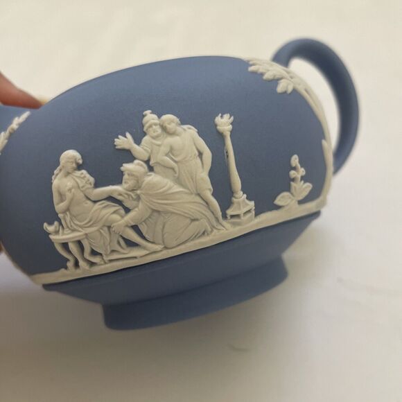Vintage Wedgwood Jasperware Blue Creamer Greek Mythology England Mint - Picture 9 of 12